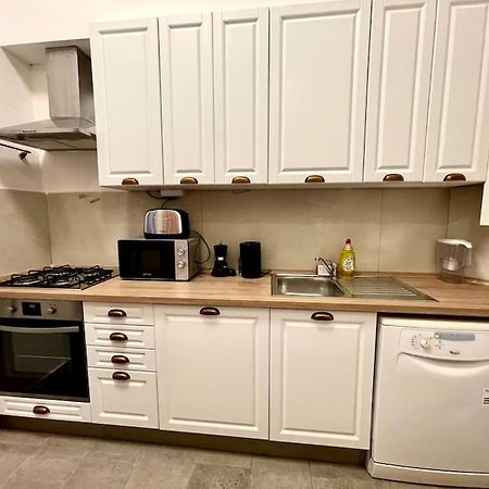 Bank5 Central Apartment Budapest Luaran gambar