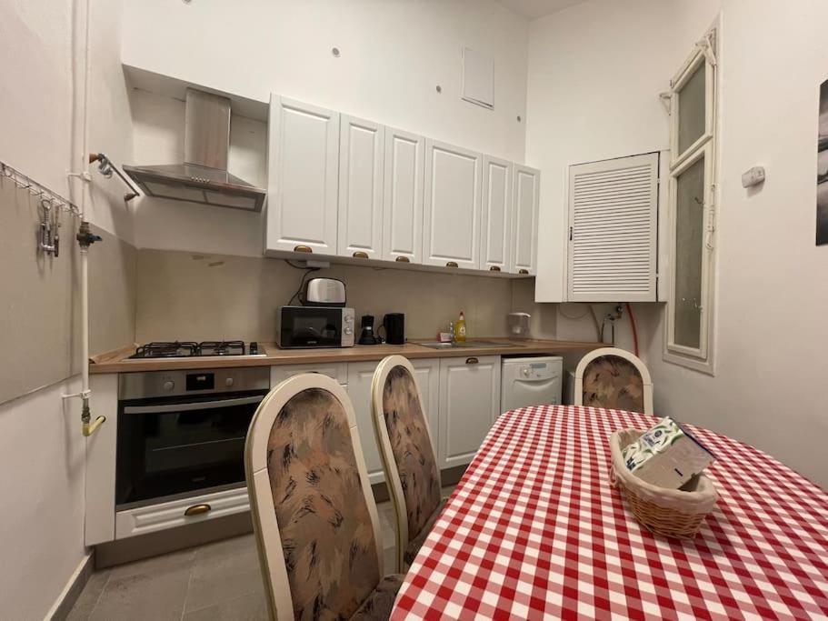 Bank5 Central Apartment Budapest Luaran gambar