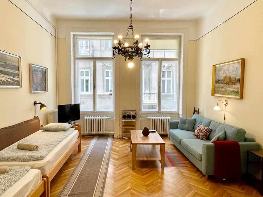 Bank5 Central Apartment Budapest Luaran gambar